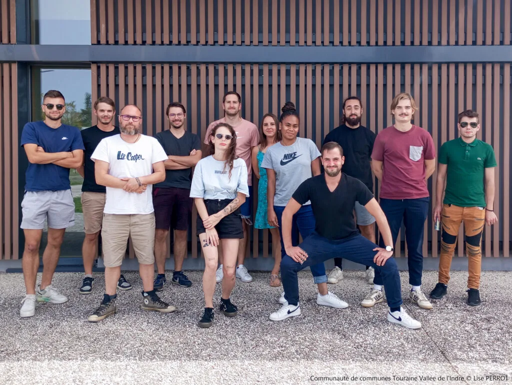 Photo d'une partie des agents du service jeunesse de la communauté de communes.
