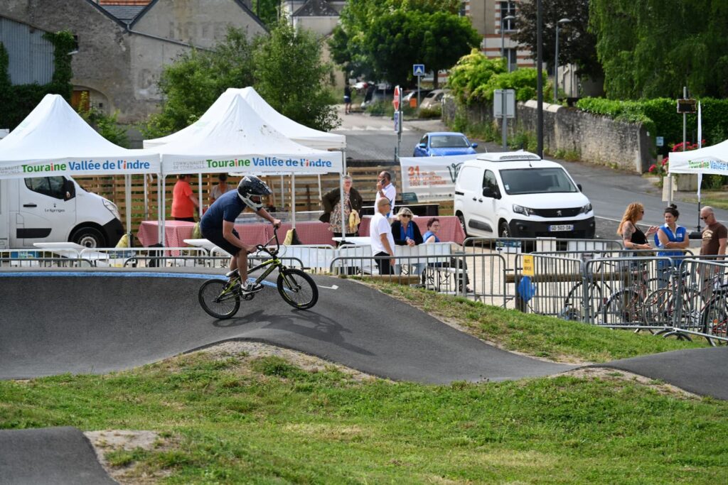 Vélo en fete pumptrack