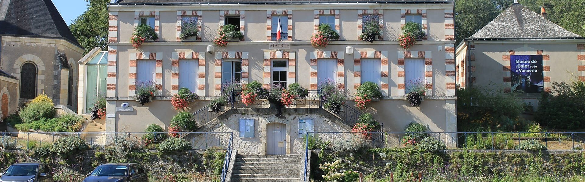 Mairie de Villaines-les-Rochers
