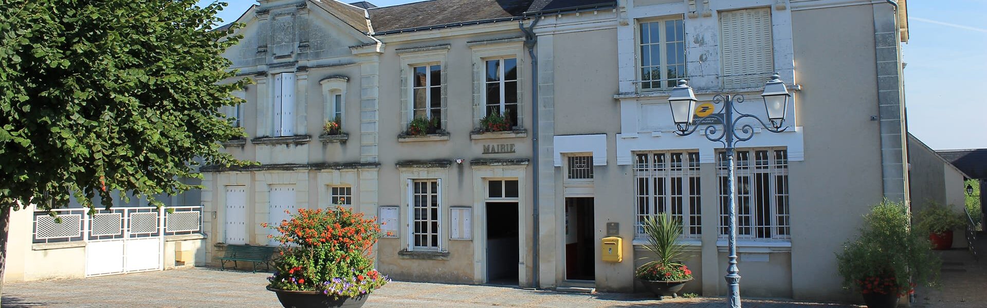 mairie de Saché
